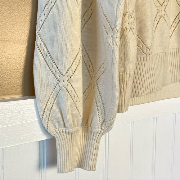 Candance Cameron Bure small knitted pointelle cream hoodie - Picture 5 of 7